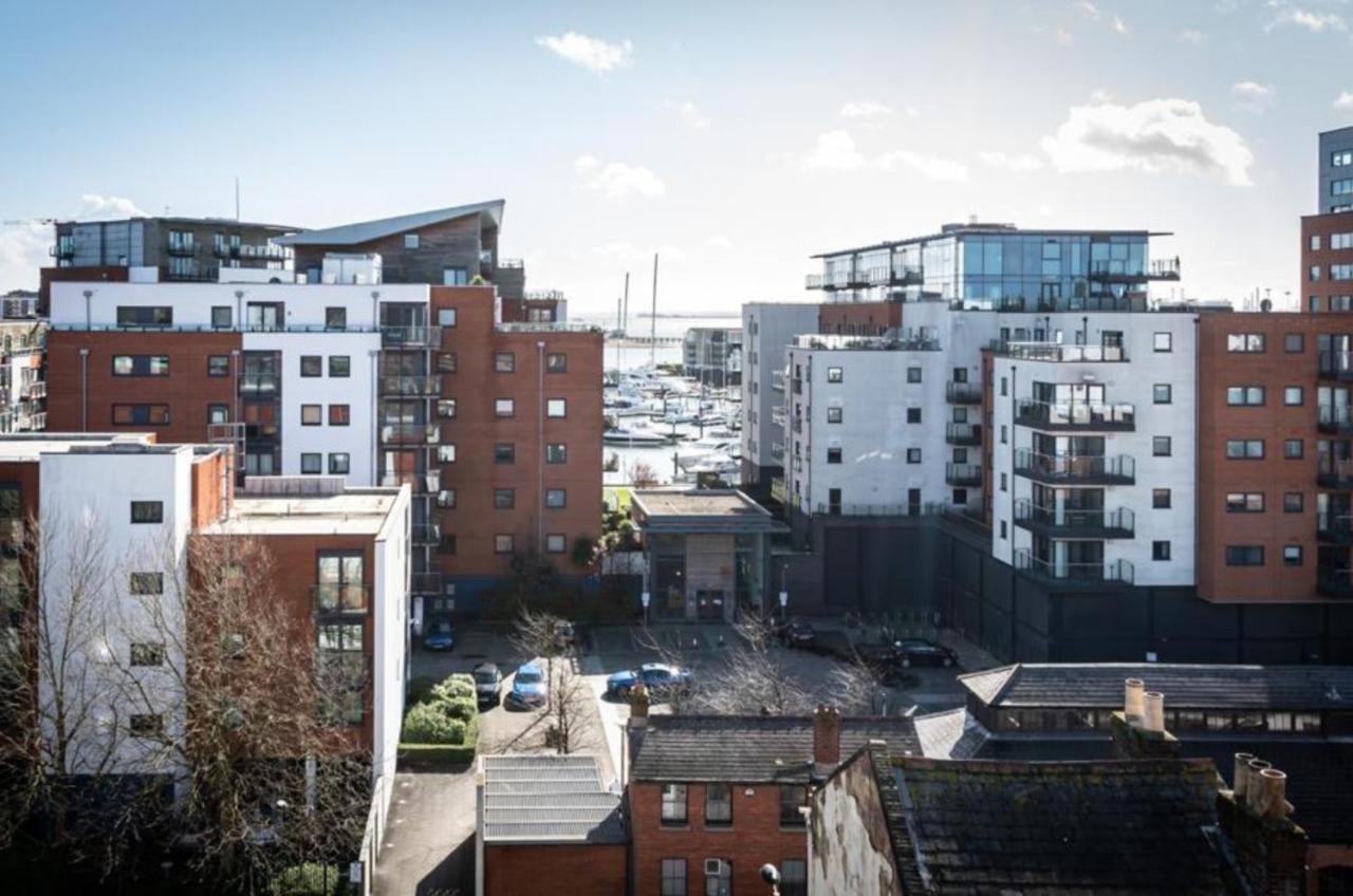 Relaxing Atlantic Mansions By Smart Apartments Short Lets & Serviced Accommodation Apartment Southampton With Free WiFi - Chambres d’hôtes