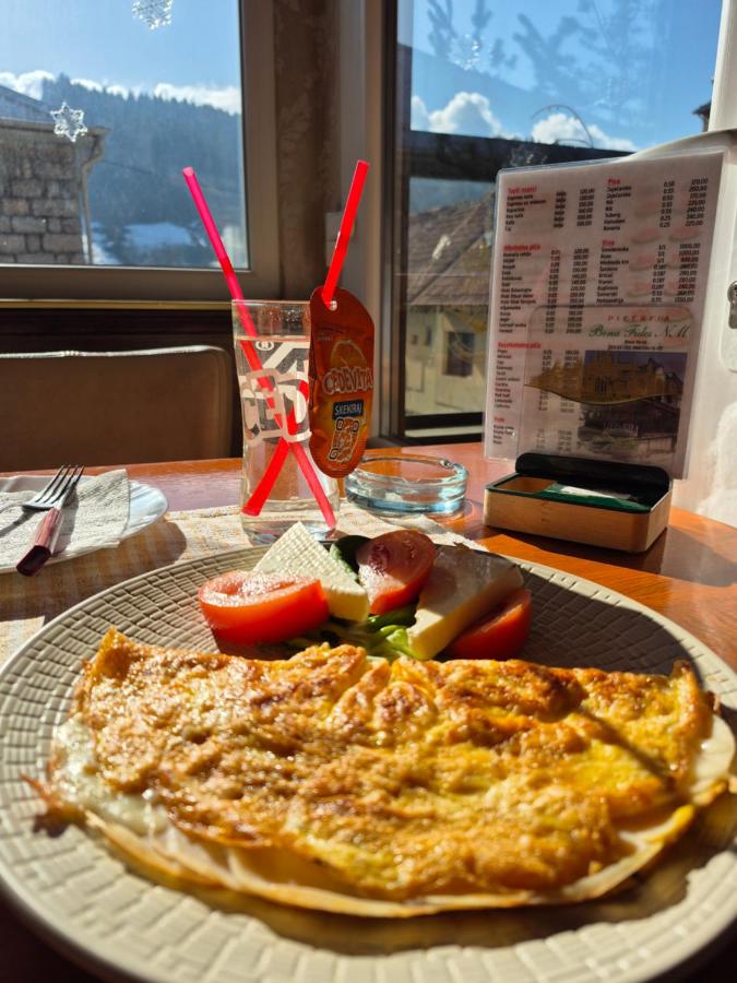 Caffè Pizzeria i apartmani Bona Fides NM - Ferienwohnung