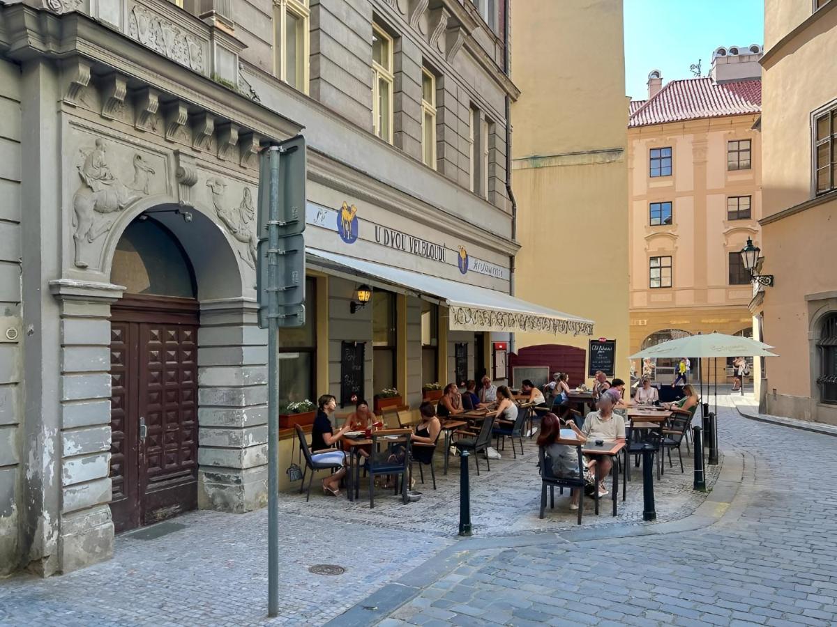 Luxury Design Apartment at Old Town Square with Air Condition - Ferienwohnung Prag