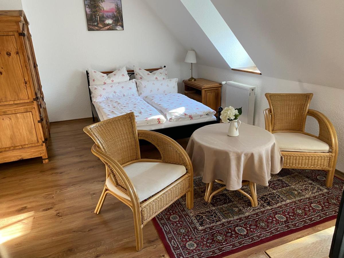 Pension zum Zenshaus kleine Auszeit - Chambres d’hôtes Lychen