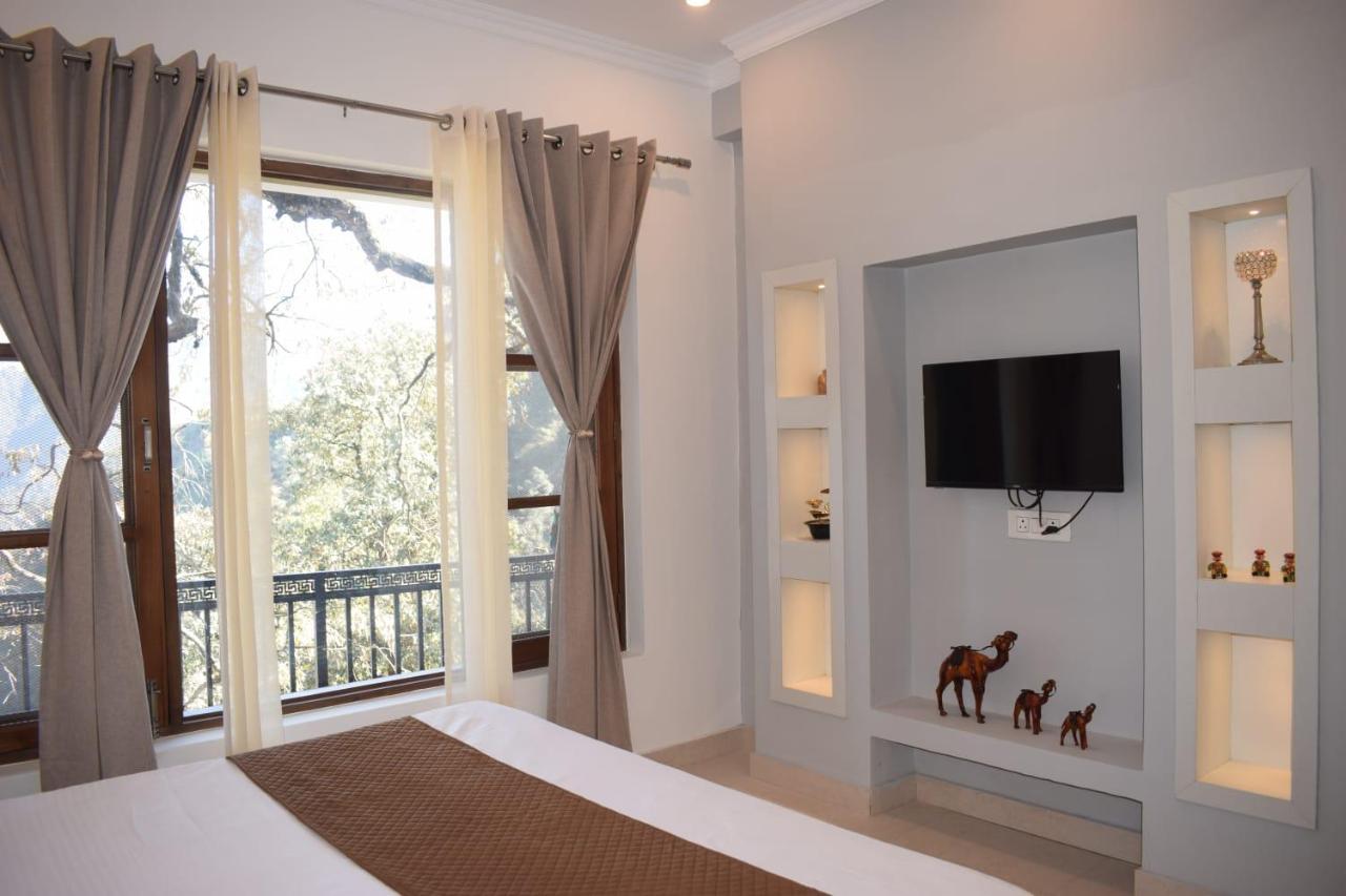 Double Room with Mountain View