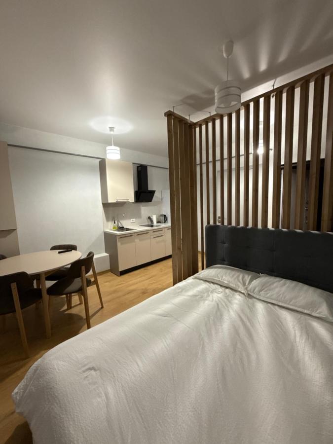 Apartment mit Balkon
