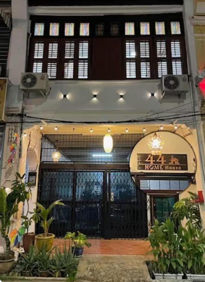 HOME House - B&B