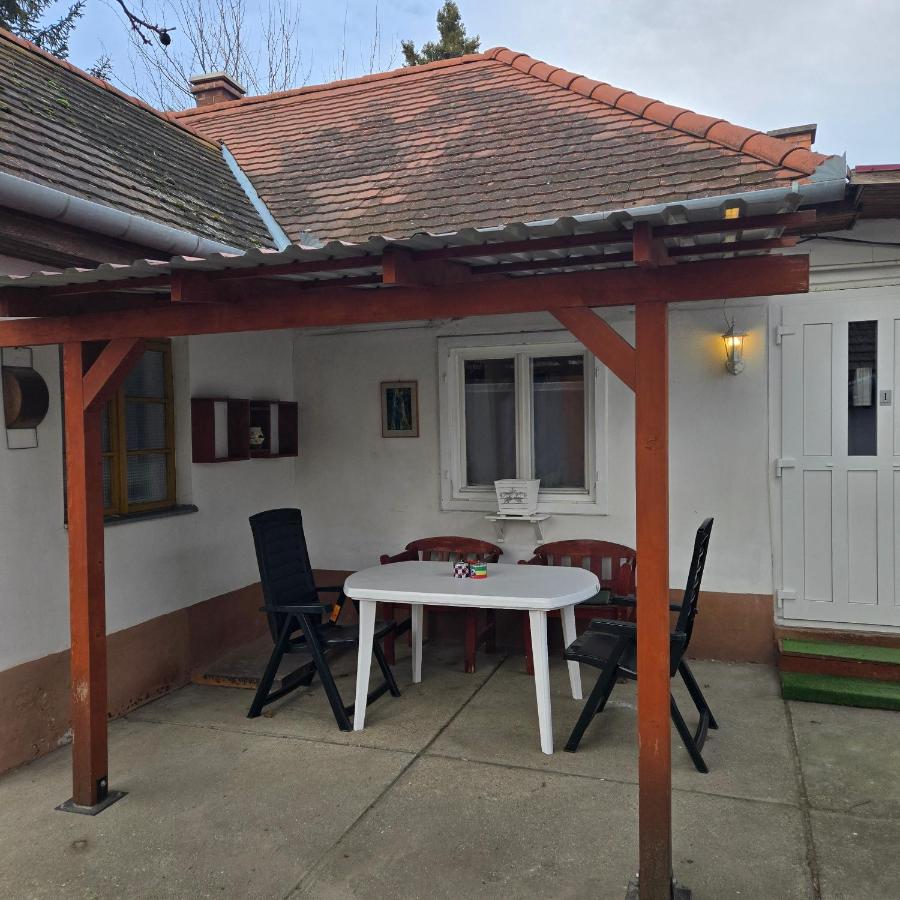 Felsőszéktó Vendégház Kecskemét - B&B