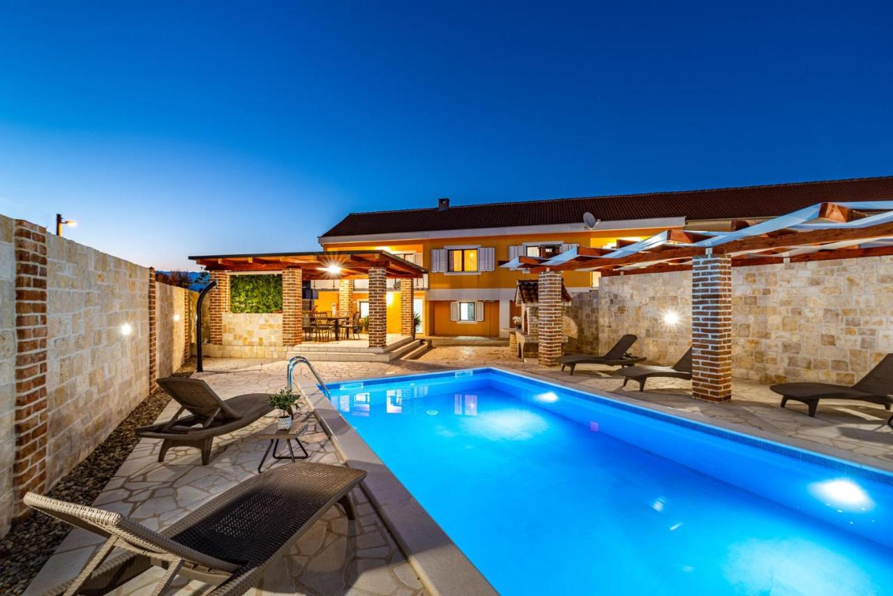 Villa Mendula ZadarVillas - Ferienwohnung Pridraga