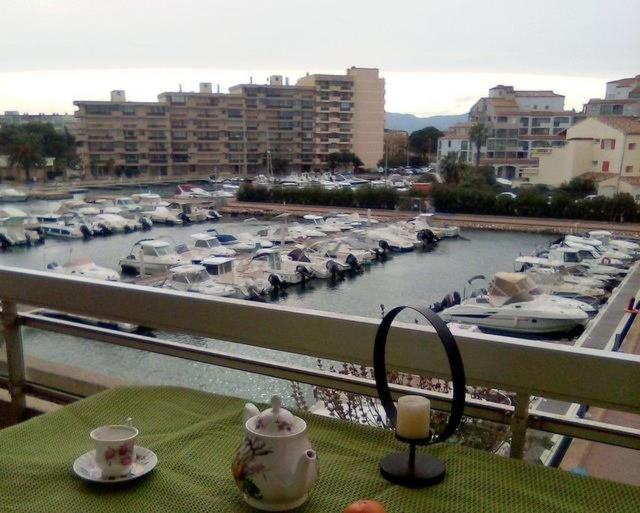 Appartement T2 vue Marina 2QMAR15 apartment one bedroom marina view - B&B