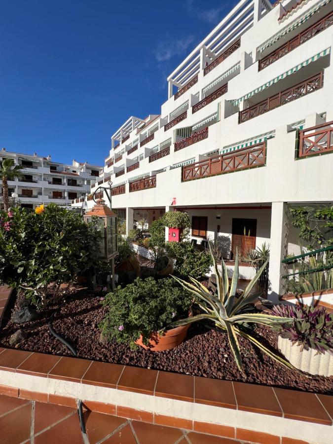 Victoria apartment - Ferienwohnung Arona