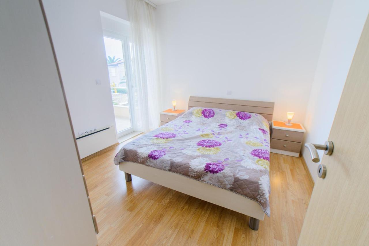 Apartment mit Terrasse