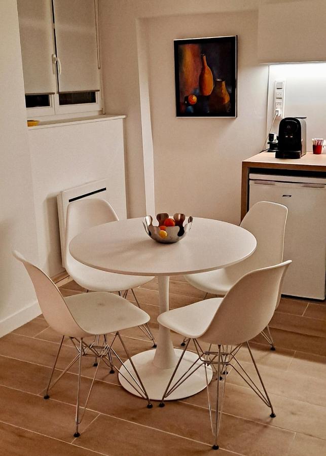 La Tour - Au Coeur de Langres - Bed and Breakfast
