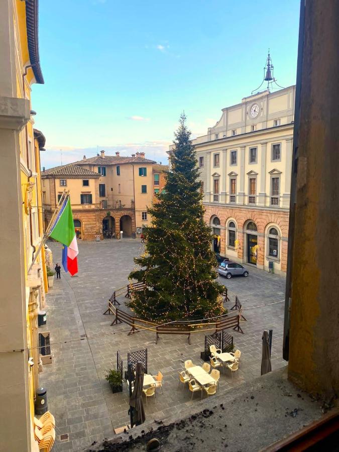 Fabulous stylish flat in Piazza - Locazione Turistica 34667 - Bed and Breakfast Umbertide