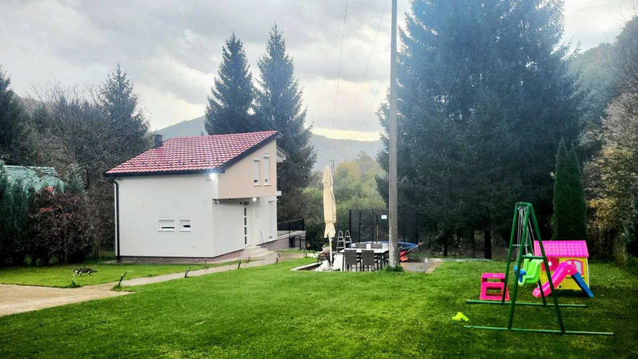 Weekend house Mila - Chambres d’hôtes Bijelo Polje