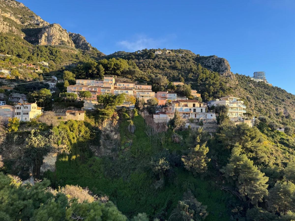 New,mountain & sea view 3 guests with private Garage - B&B