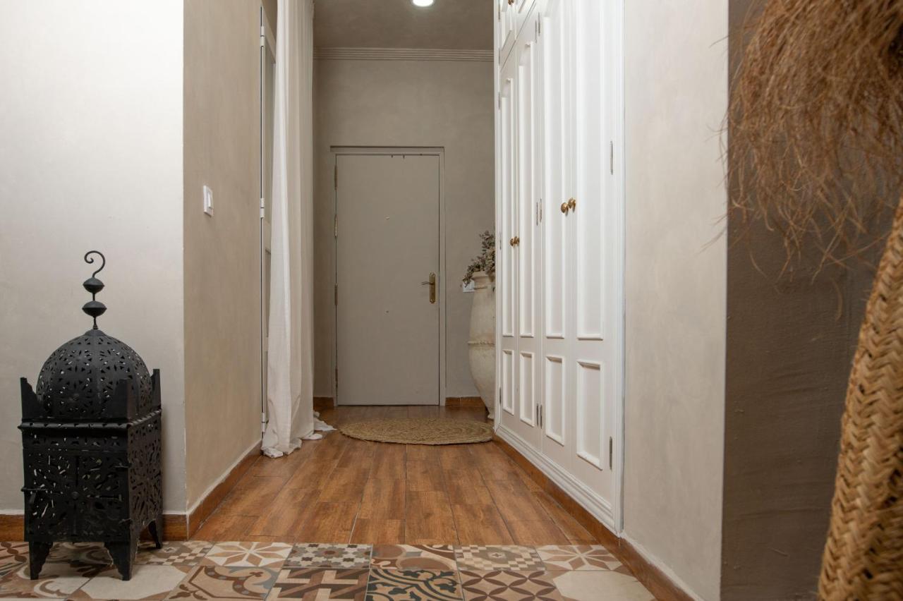 Alohamundi Alameda IV - Bed and Breakfast Sevilla