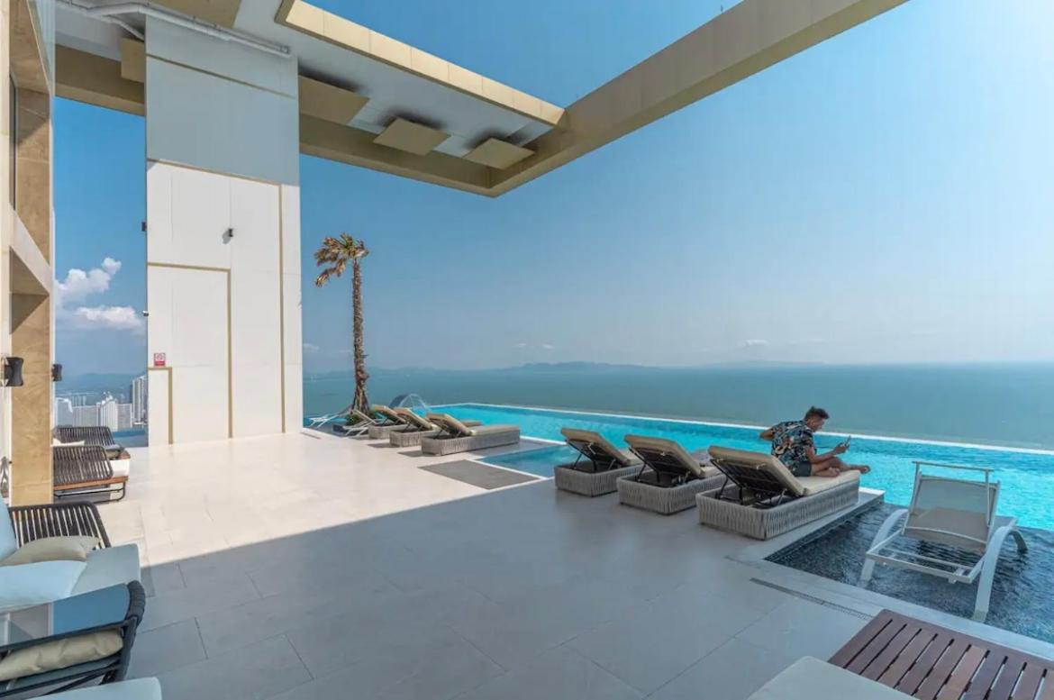 Copacabana Beach Jomtien Luxury 1BDR Beach View flat - B&B