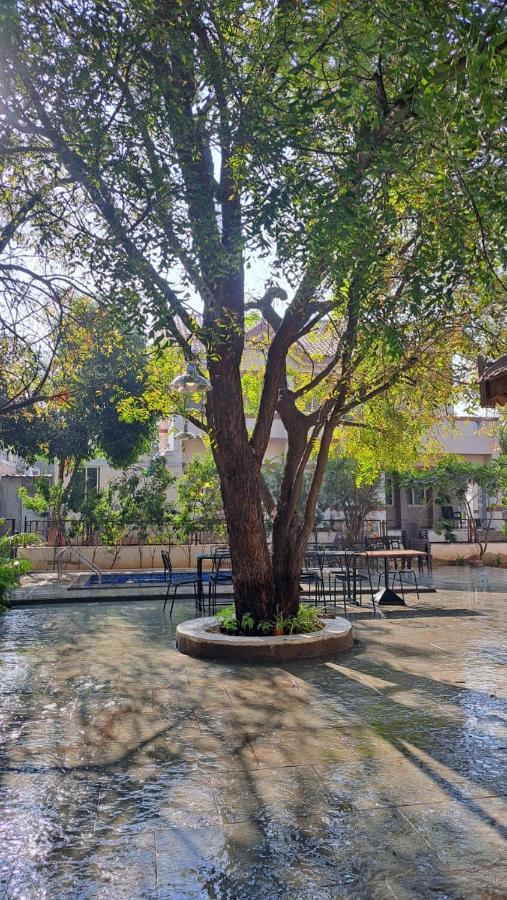 BK's Villa Royal at Kensville Golf & Country Club - Chambres d'hôtes Ahmedabad