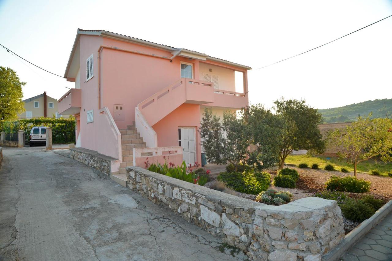 Apartments Lonić - Ferienwohnung
