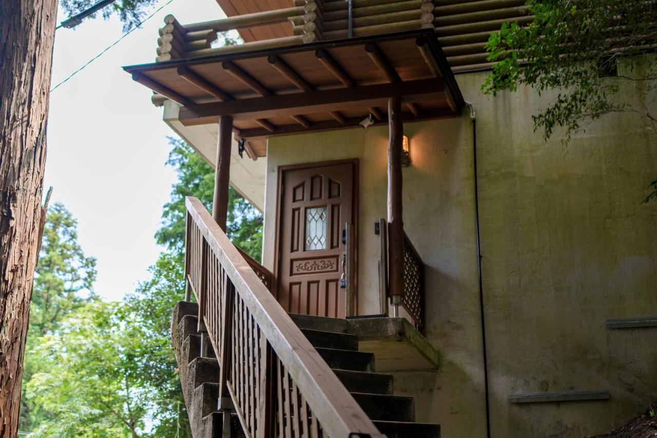 The Villas atami LOG cottage - Bed and Breakfast Atami