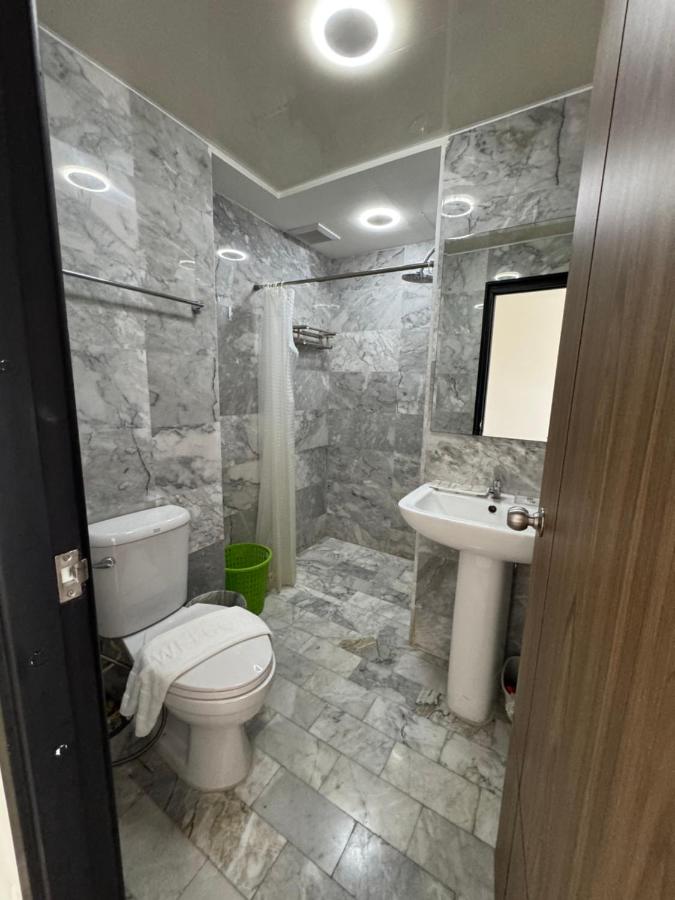One-Bedroom Apartment - Non-Smoking