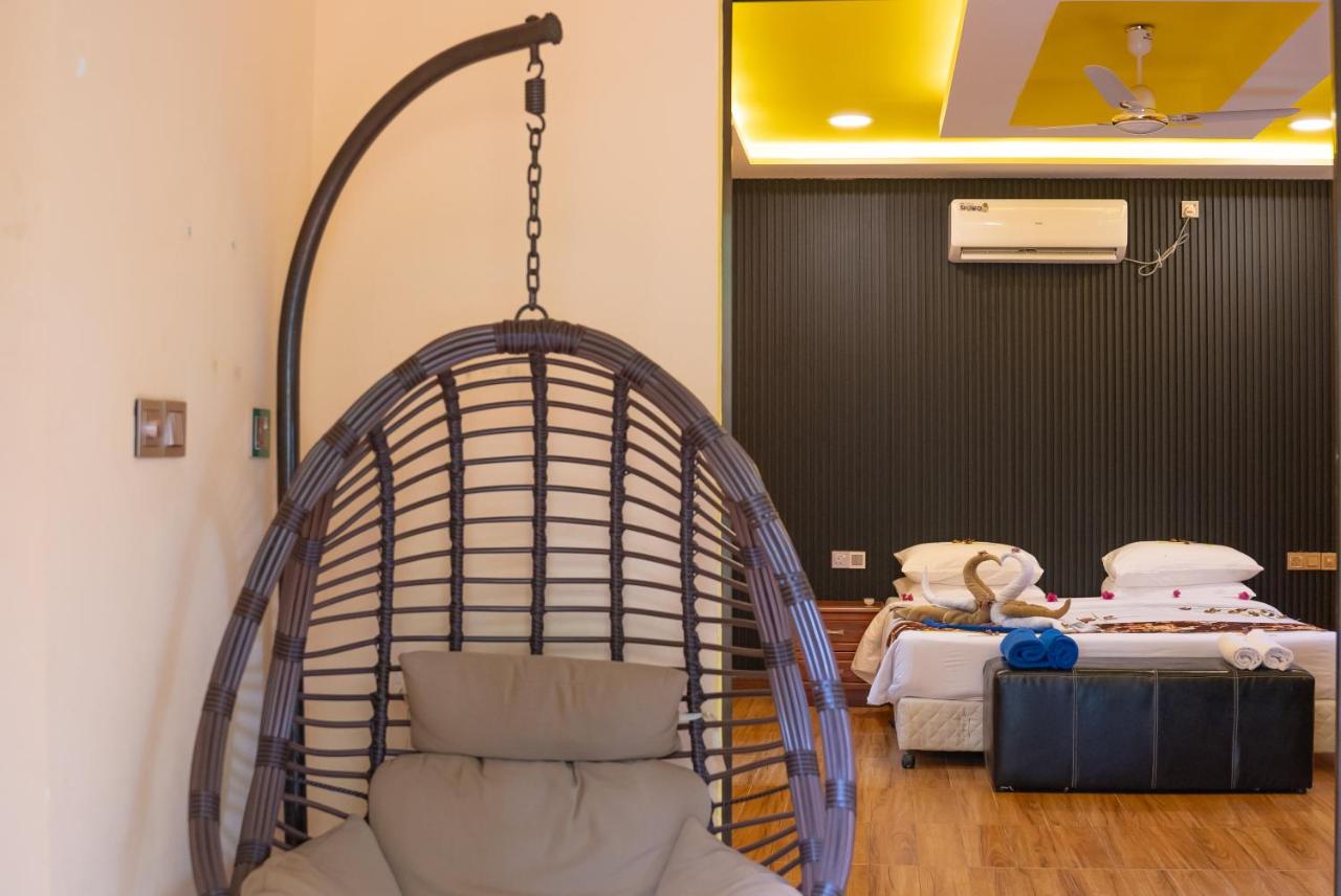 Nika Inn Himandhoo - B&B