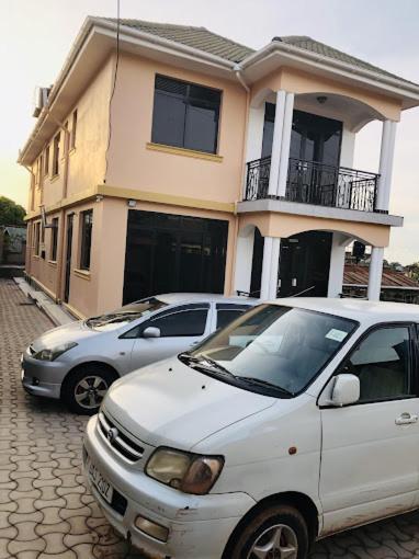 SONKOYAZ BED AND BREAKFAST Near UN BASE - B&B Entebbe