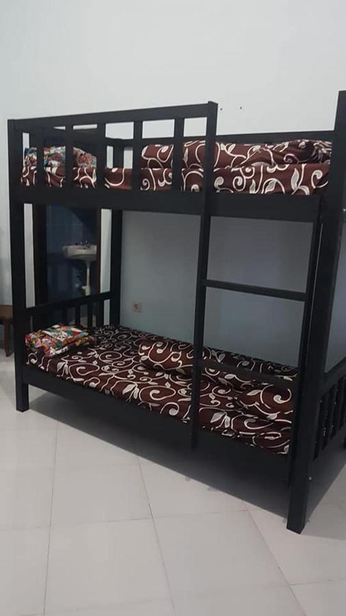 6-Bed Mixed Dormitory Room