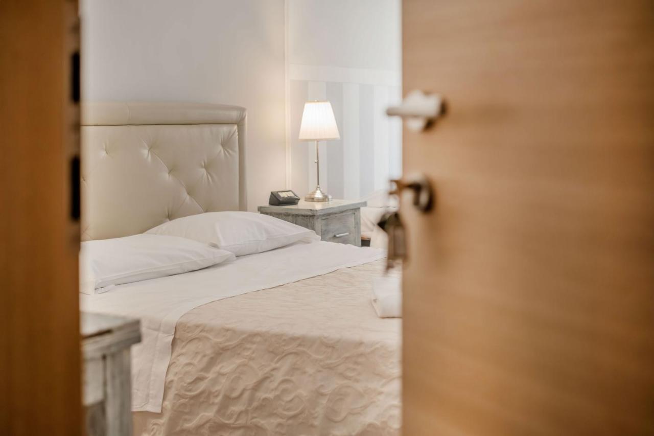 Triple Room with Private External Bathroom