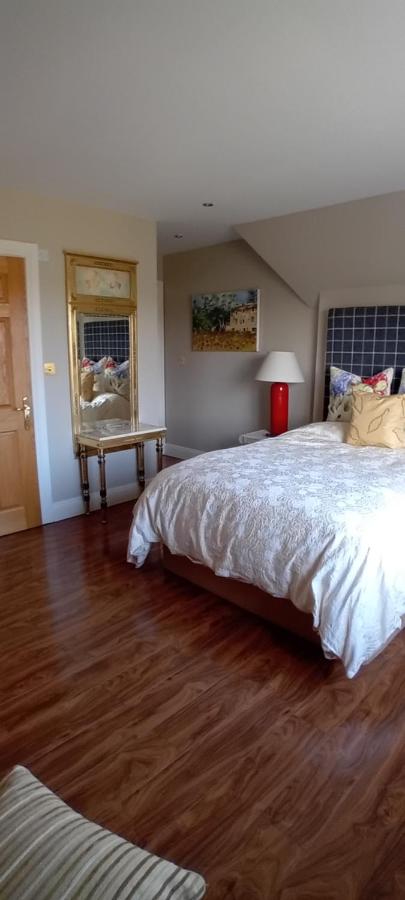 Number 13 - Ferienwohnung Naas