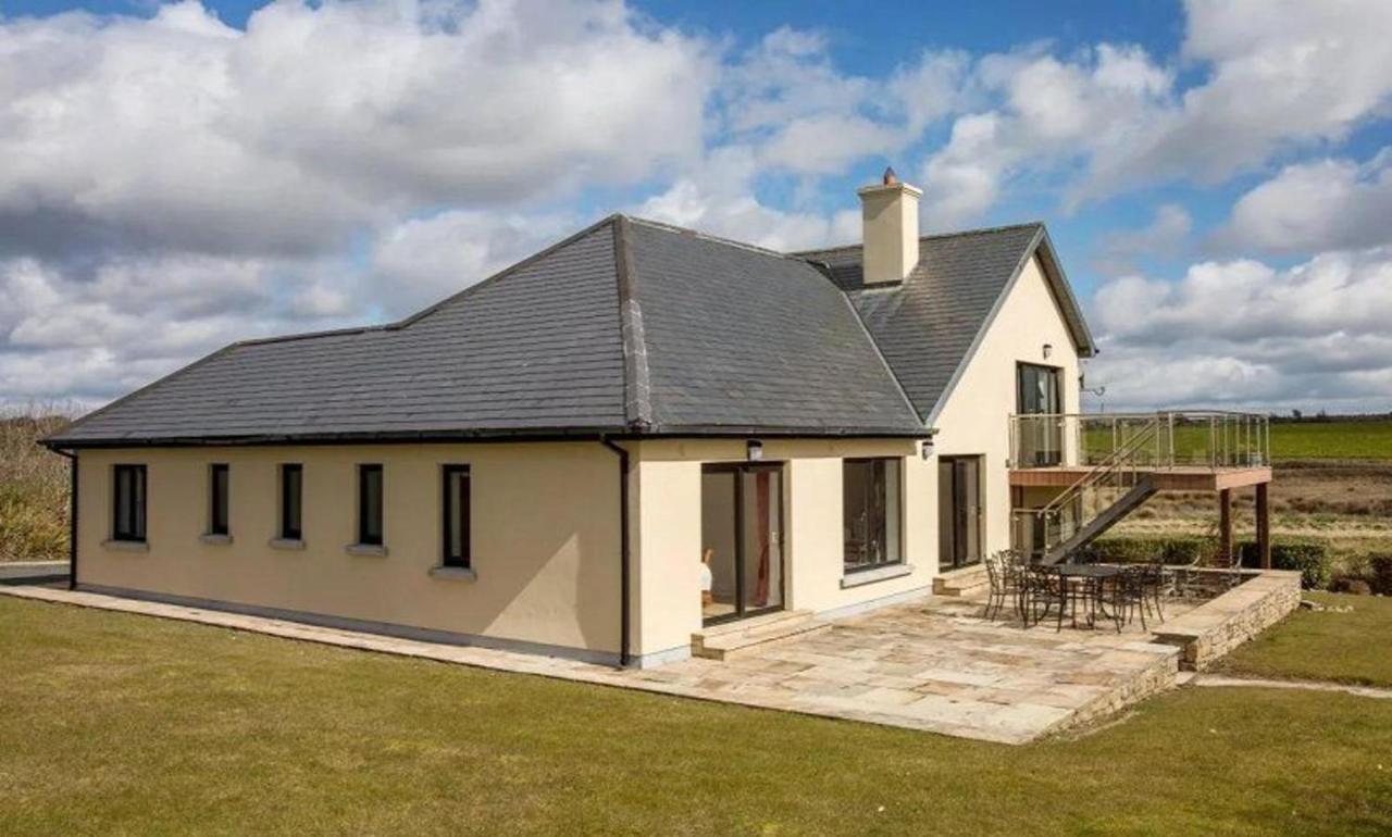 Waterford Villa 5 Bed Beach Retreat - B&B