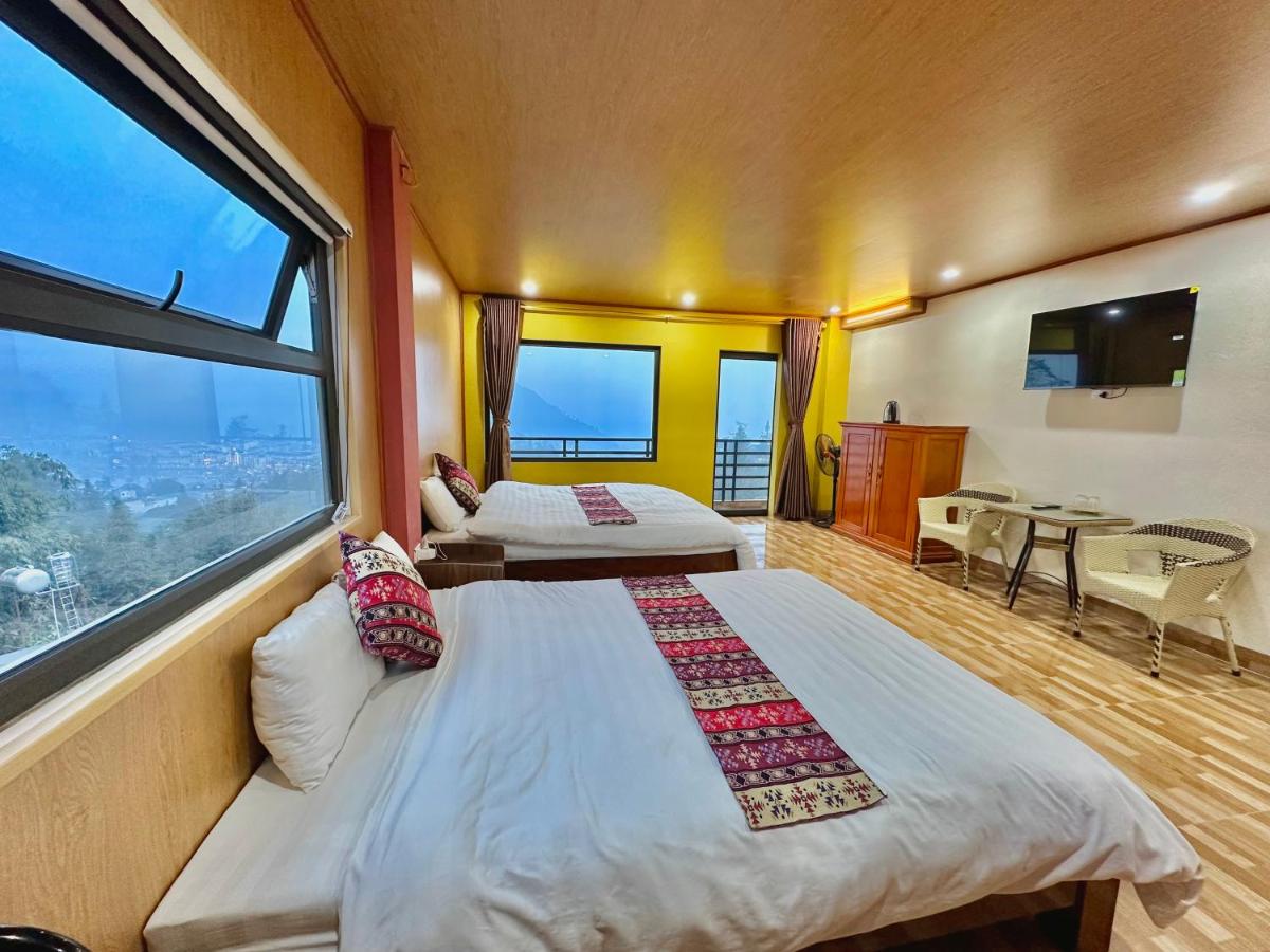 Habitación Cuádruple con vistas a la montaña