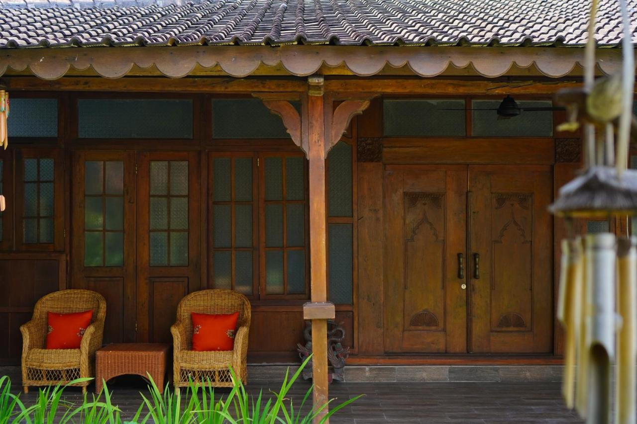 Oemah Djoglo Kerobokan - B&B