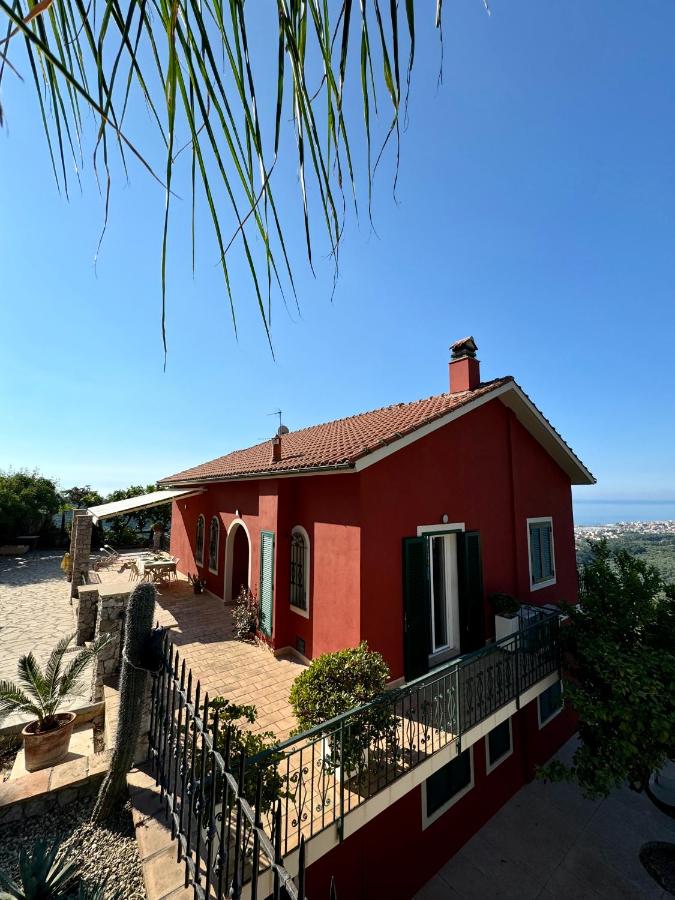 RivieraRent Villa Lena - Bed and Breakfast Ranzi