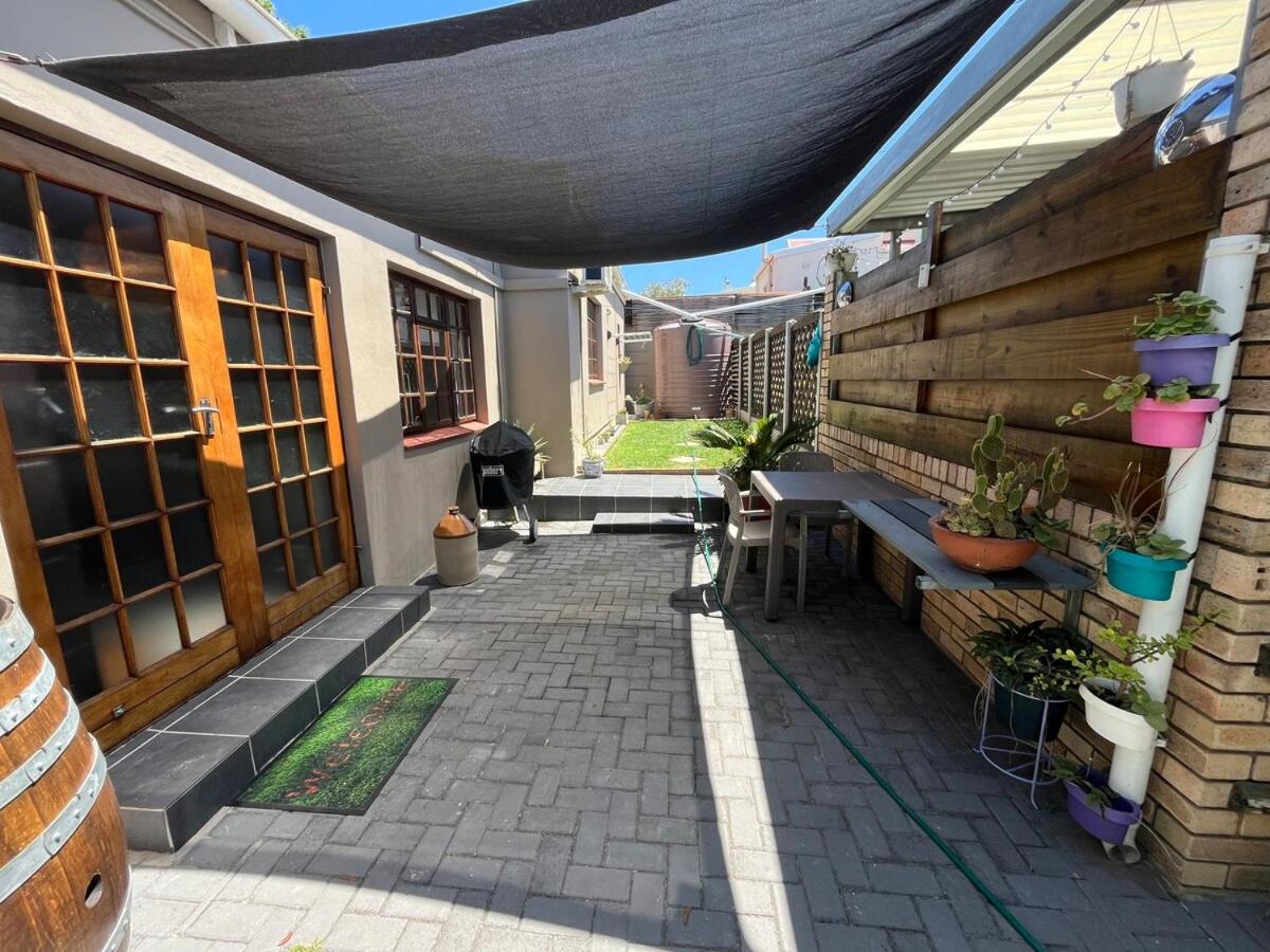 Charming Garden Cottage - Ferienwohnung Port Elizabeth