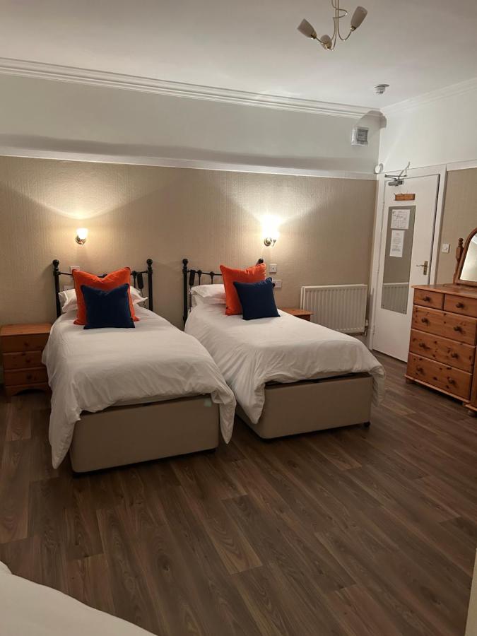 Triple Room with Private Bathroom