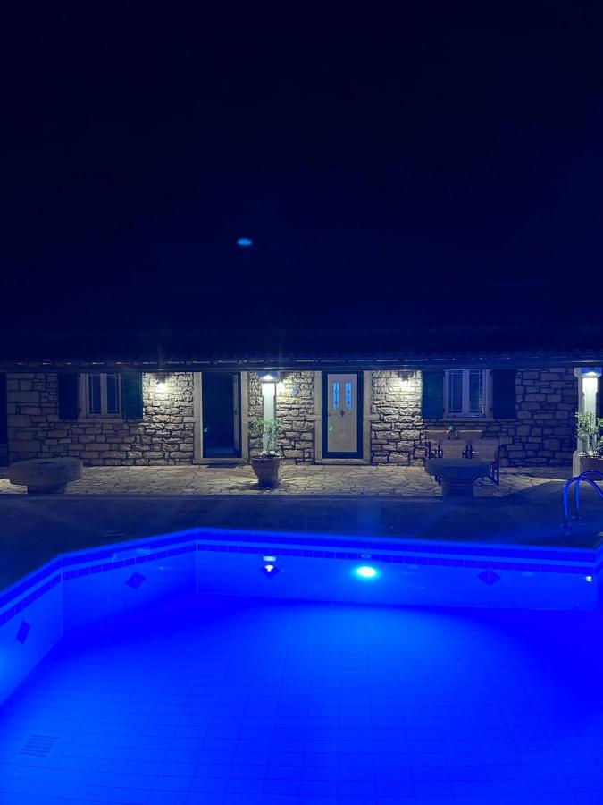Villa Delphini - B&B Argyrátika