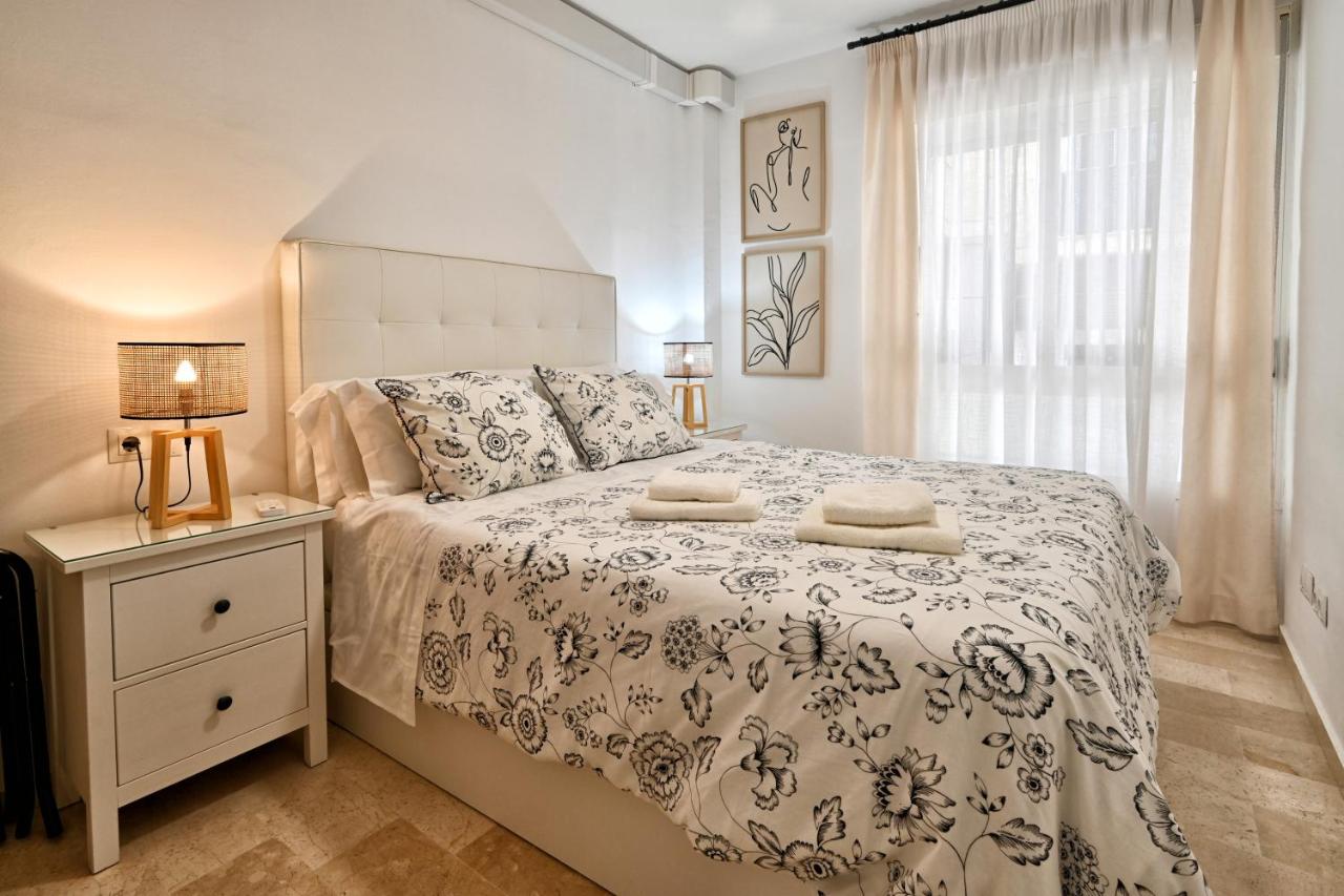 Love Rent4 Málaga Rafa - B&B Málaga