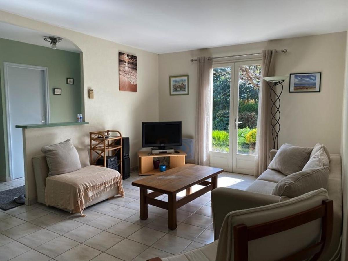 Maison tranquille avec jardin et wifi, 3 chambres - FR-1-336-116 - B&B Avrillé