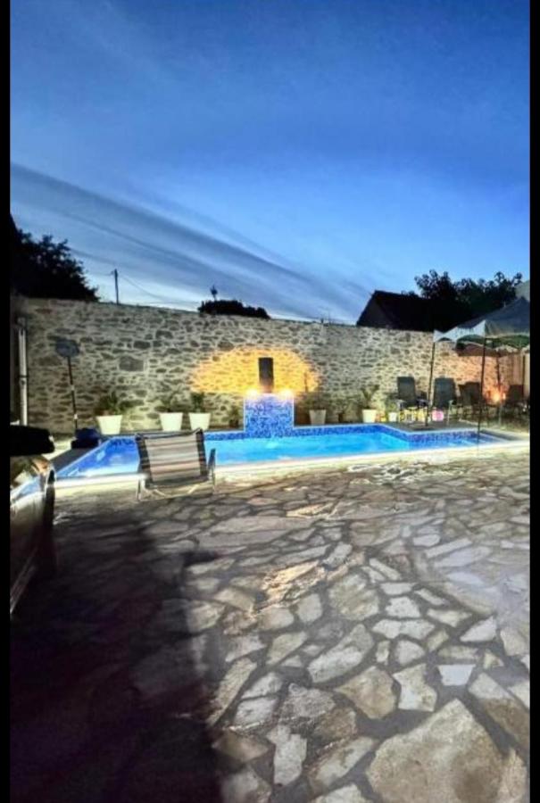 App 3 Ville Adan - B&B