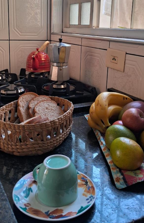 Tweepersoonskamer met Gedeelde Badkamer