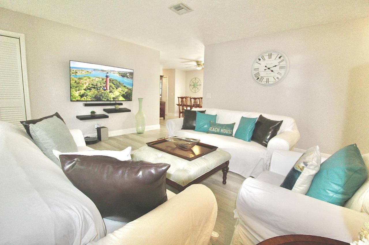 Coastal Village Retreat - Bed and Breakfast Jupiter