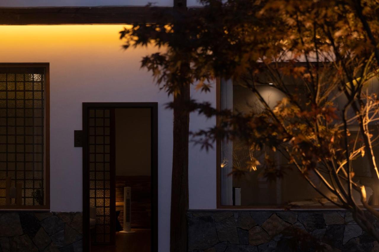 One Zen Lodge Snowy Haven - B&B