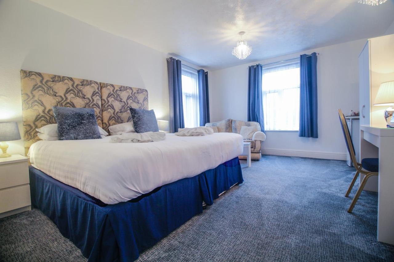 Queen Room