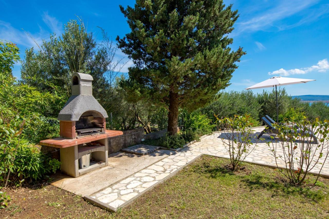 Villa Pinia Holiday home with a pool - Ferienwohnung