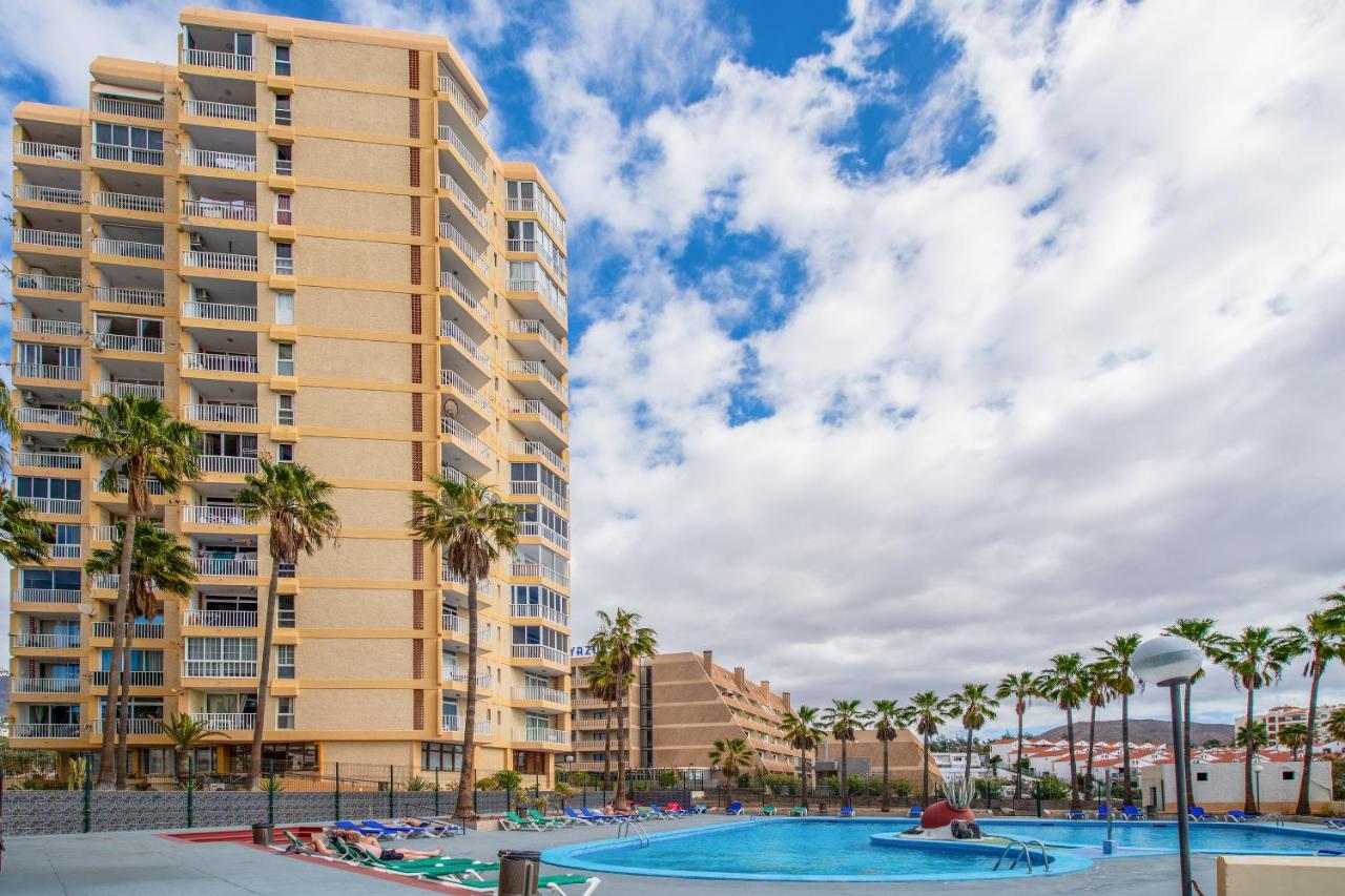 Prime 2BD with Balcony, View & Pool in las Veronicas - B&B