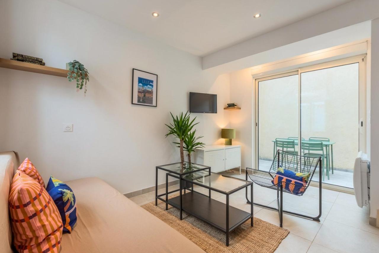 Maison 2 chambres avec petite cour, proche métro - B&B Lille