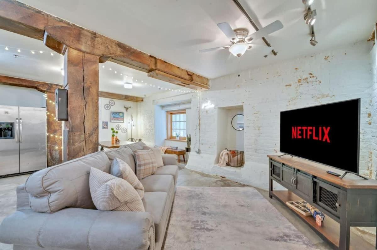 Chic Downtown Condo in Knoxville's Old City - B&B Knoxville