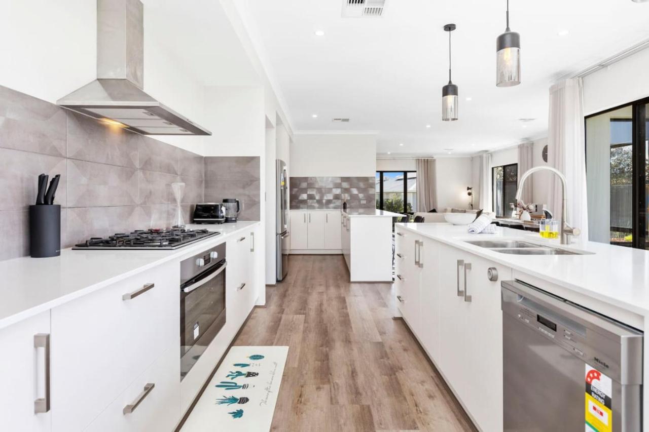 A wonderful life in the heart of Treeby - Chambres d’hôtes Perth
