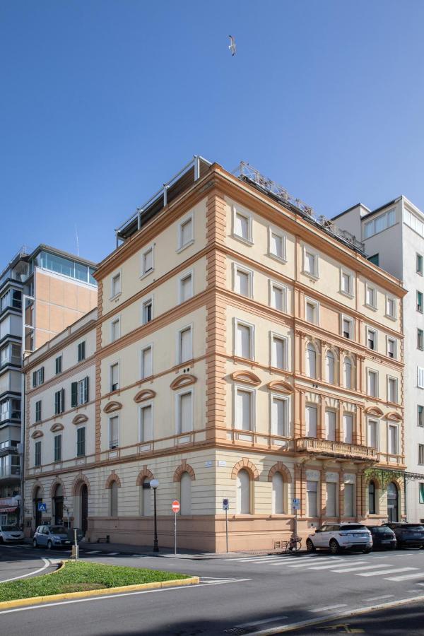 "BURLAMACCA" Luxury Apartment - Ferienwohnung
