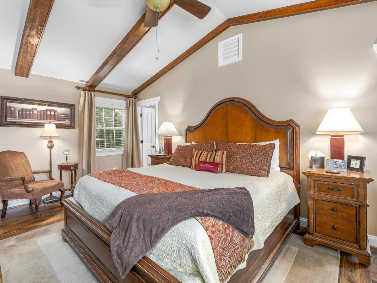 Deluxe Zimmer mit Kingsize-Bett