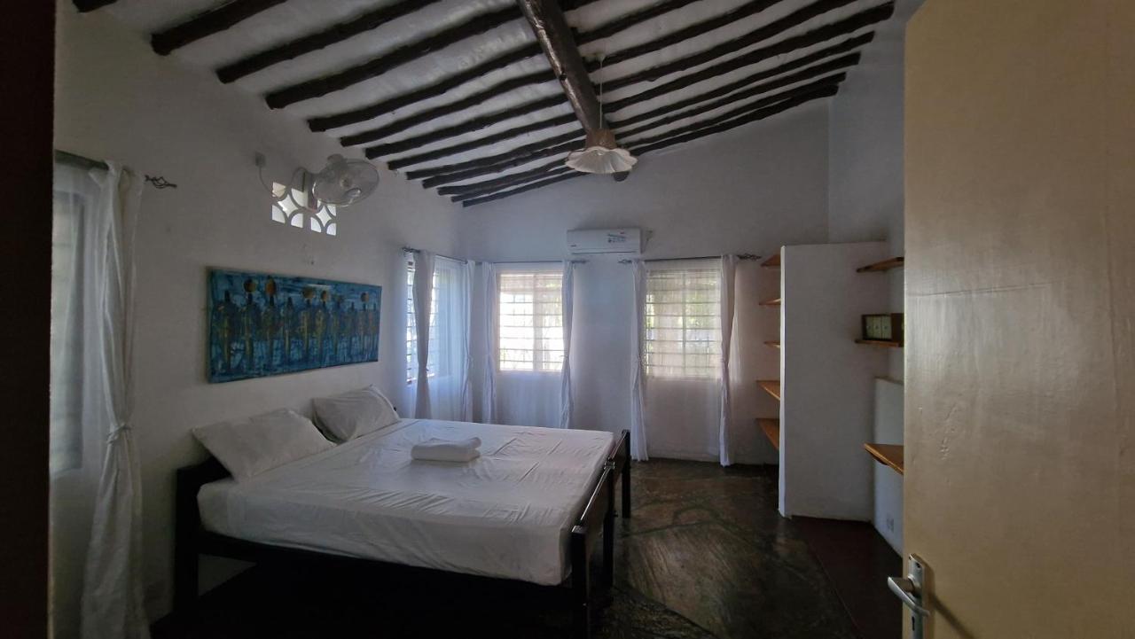 Boma Banda Diani - Pepu Cottage - Chambres d’hôtes Diani Beach