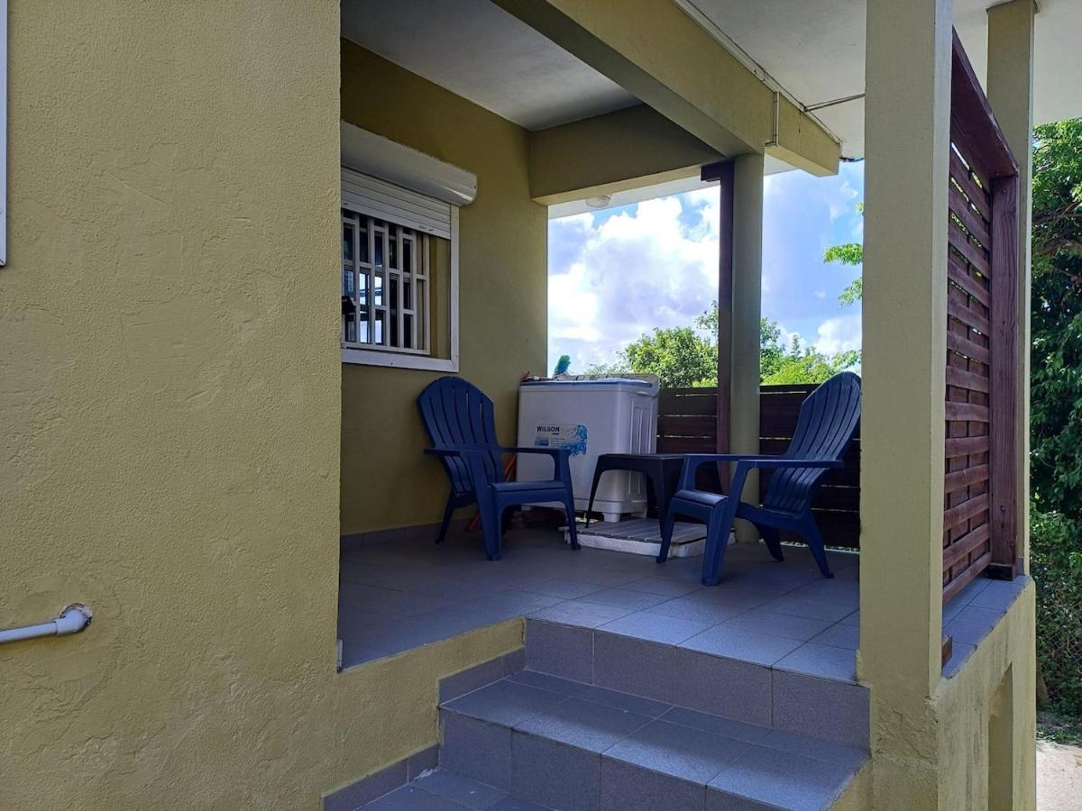 Claricia's 1 bedroom ,1 bathroom furnished Apt - Bed and Breakfast